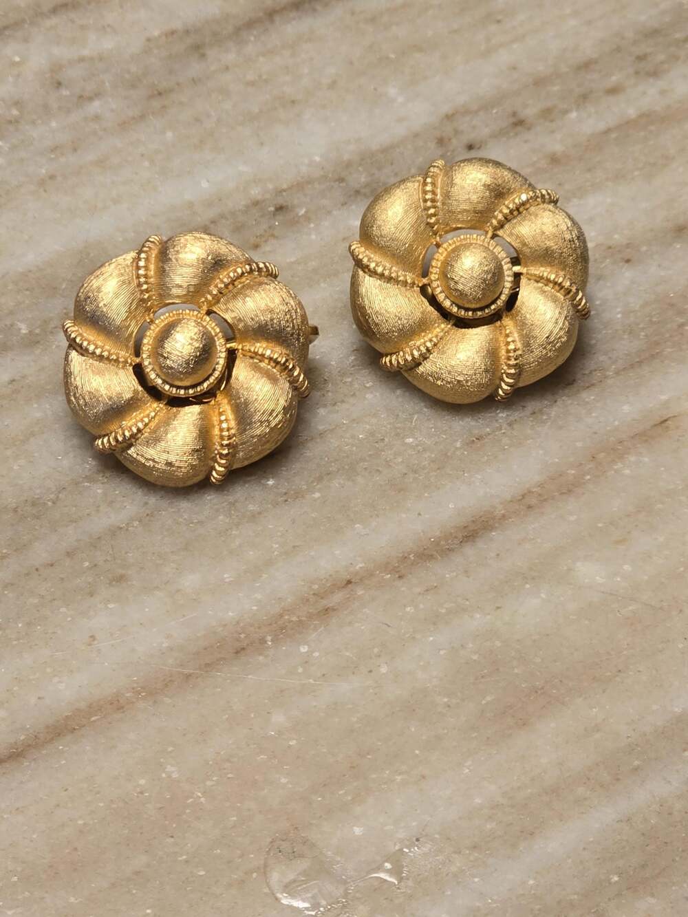 Vintage Crown Trifari Gold Tone Flower Clip On Earrings